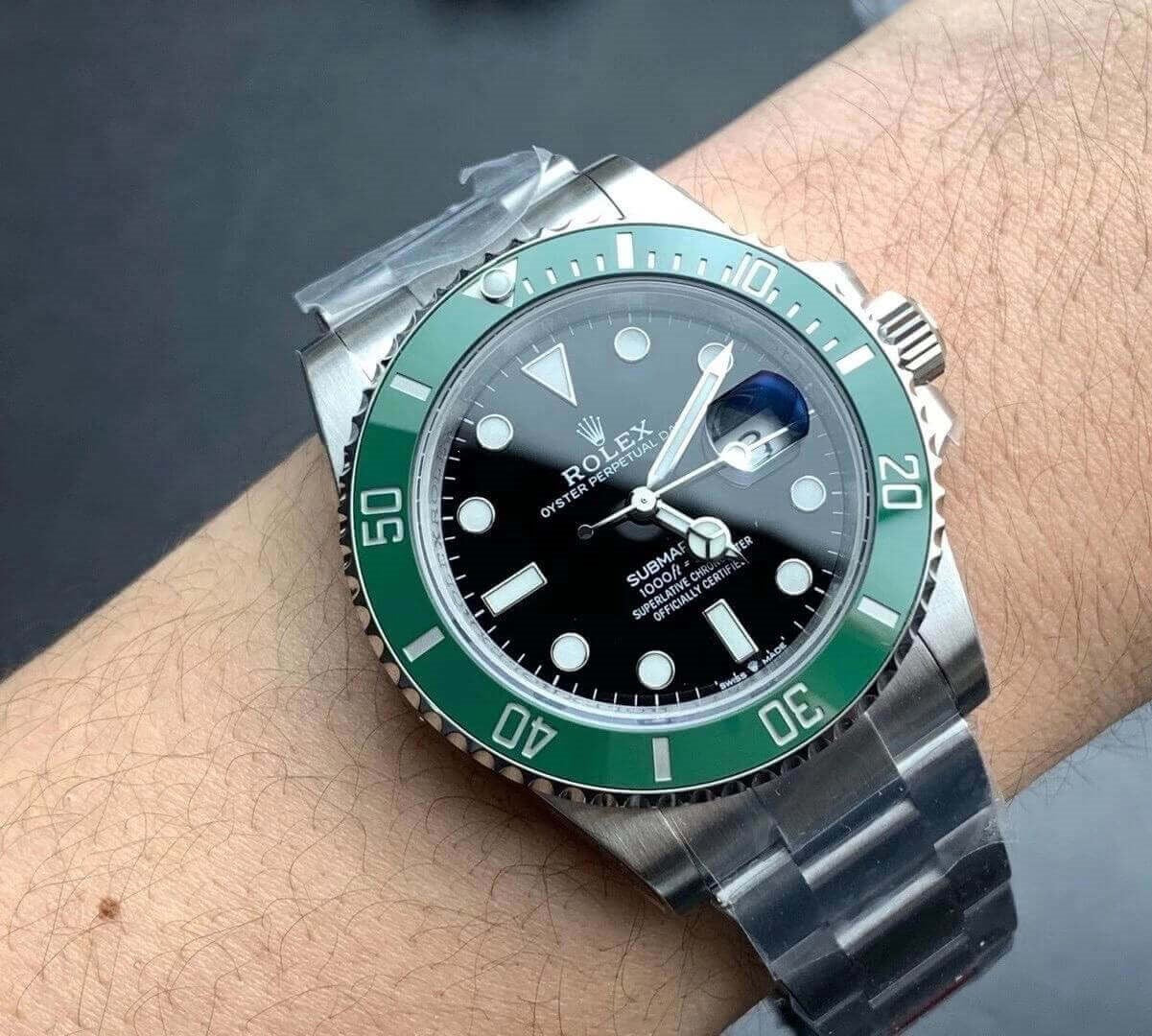 Rolex Submariner Date Black Ceramic Bezel Green Kermit
